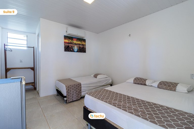 Triplex no Porto das Dunas com piscina por Tactu