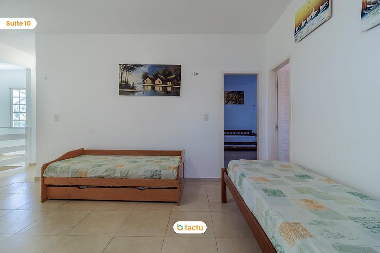 Triplex with swimming pool in Porto das Dunas Tact
