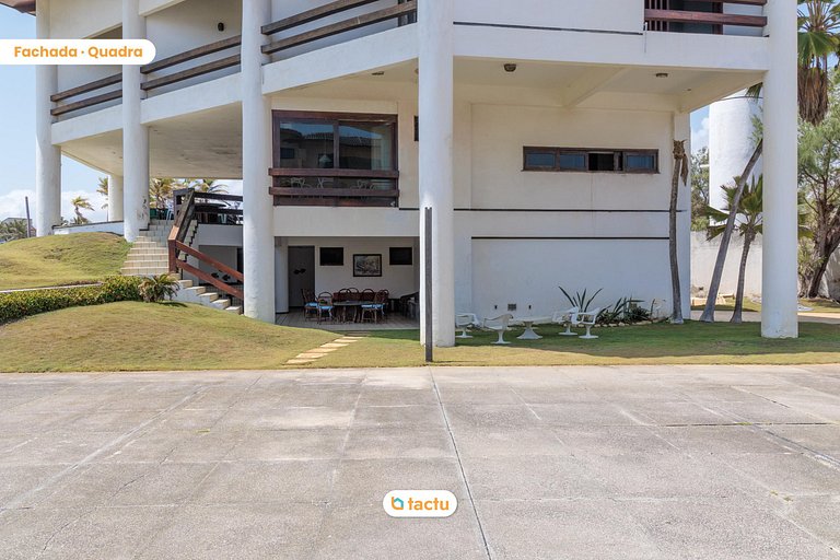 Casa Frente Mar com Serviço e próxima ao Beach Park