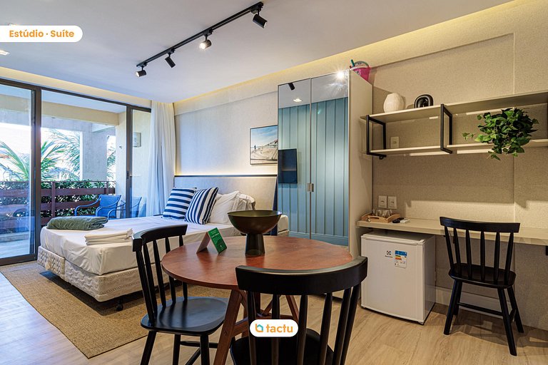 Exclusive Beachfront Suite: Weekend at Beach Park