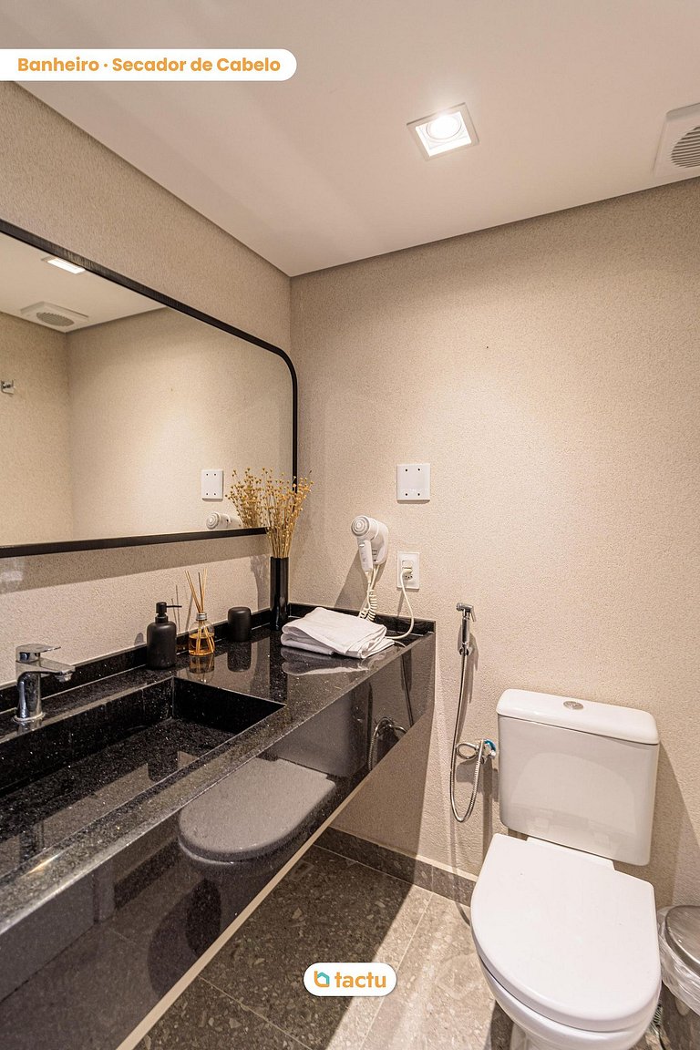 Suite in Porto das Dunas with Sea View