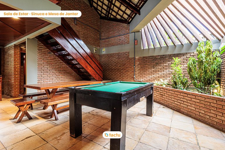 Casa en Porto da Dunas con piscina