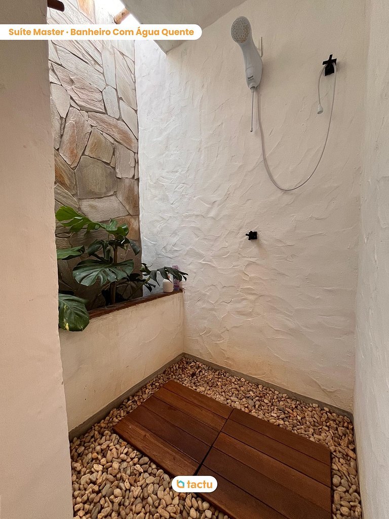 Petite maison à Vila Taíba avec piscine par Tactu