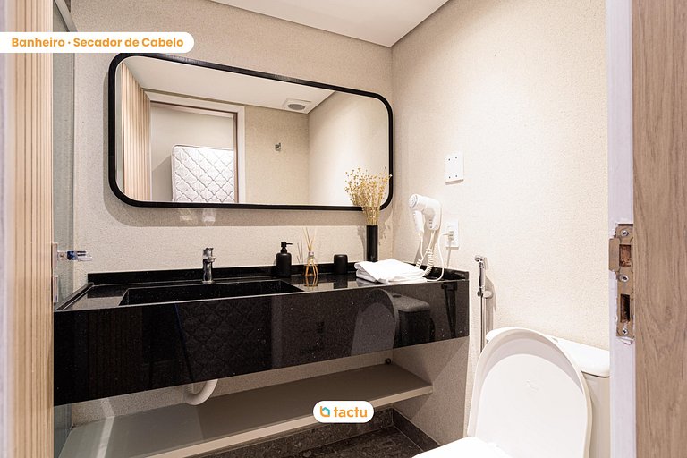 Suite in Porto das Dunas with Sea View