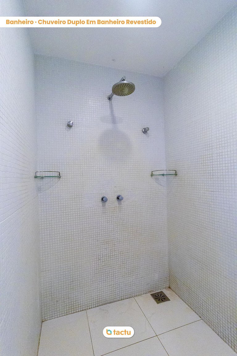 Casa Gracinda, com enorme piscina e jardim em Fortim