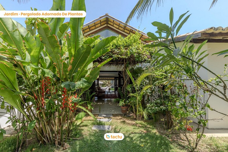Luxury Beachfront Paradise in Fortim