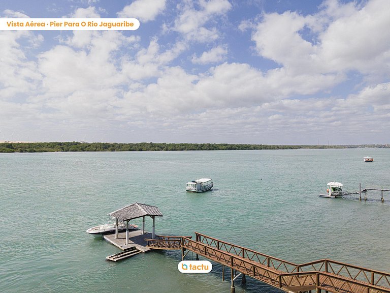 Villa au Bord de la Rivière à Fortim avec Service