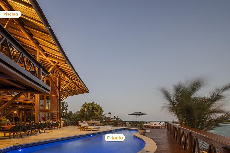 Casa de Madeira à Beira do Rio Fortim c/ Serviço