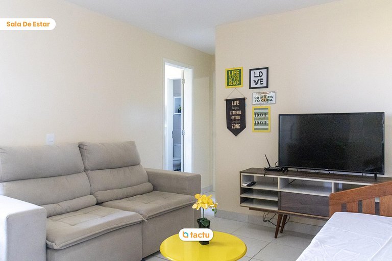 Apartment in condo with exclusive beach access