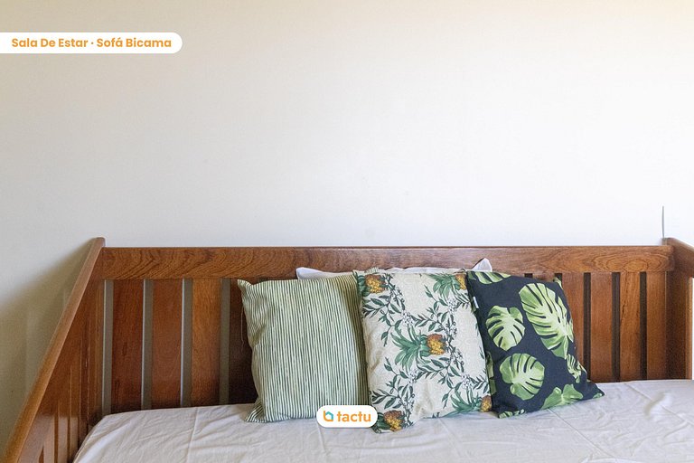 Apartment in condo with exclusive beach access