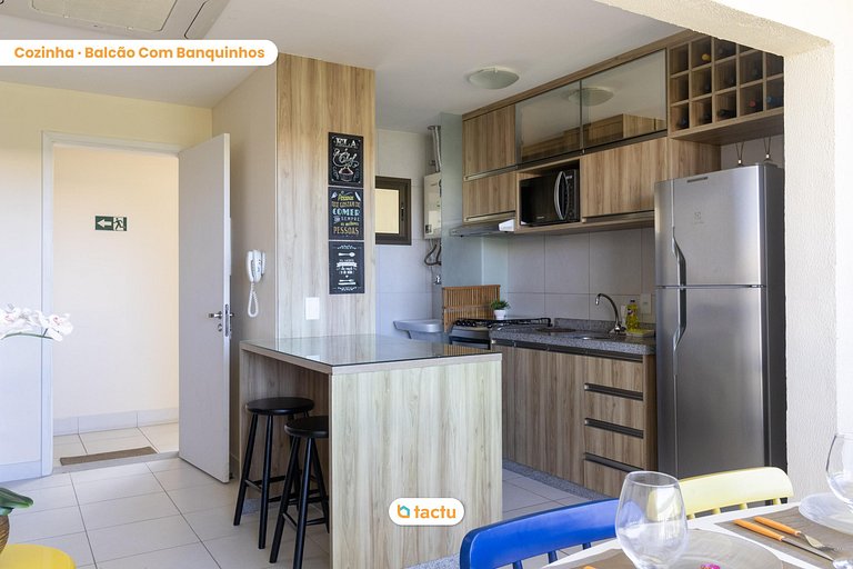 Apartment in condo with exclusive beach access