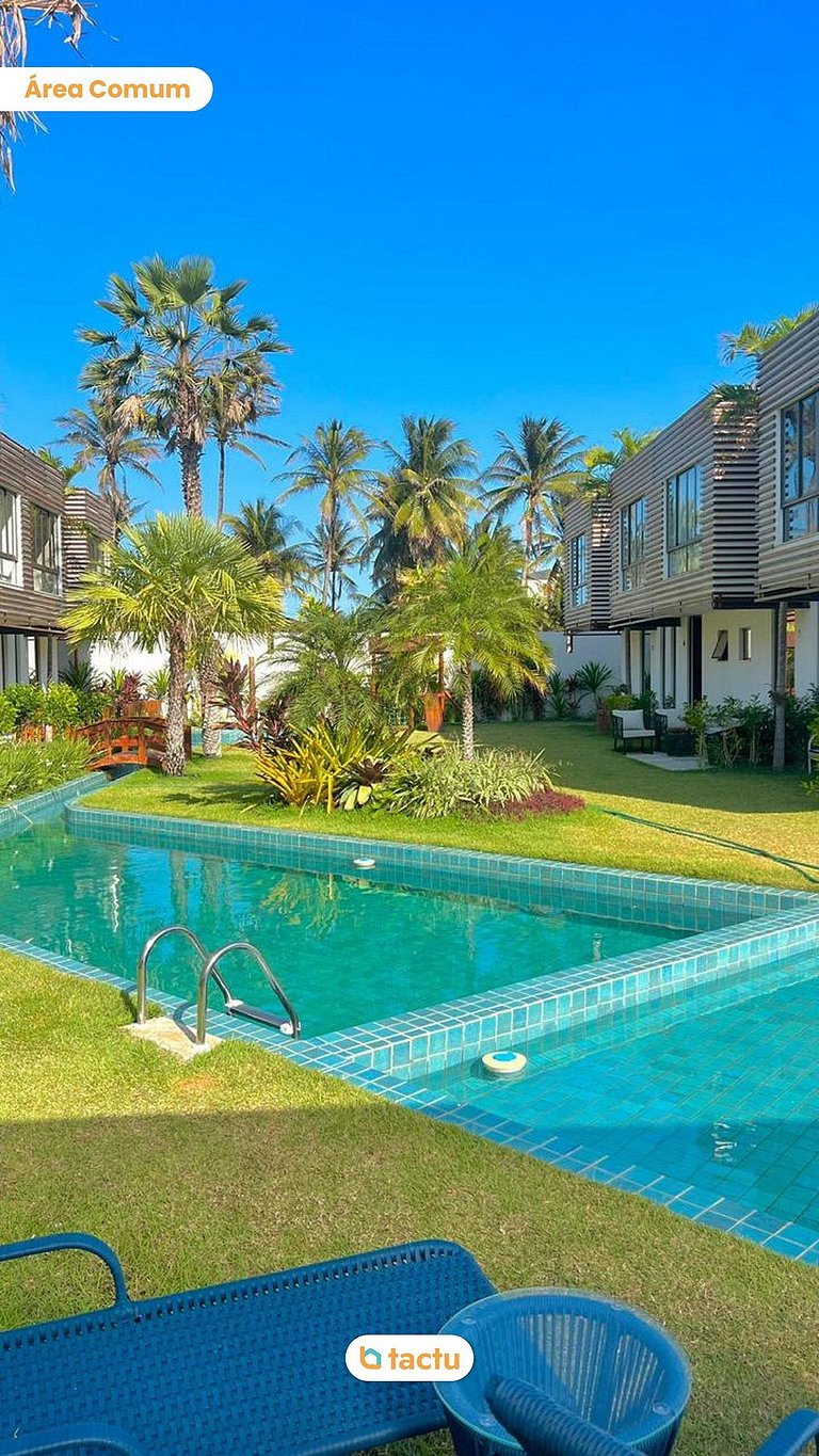 Duplex luxo em condomínio ao lado da praia