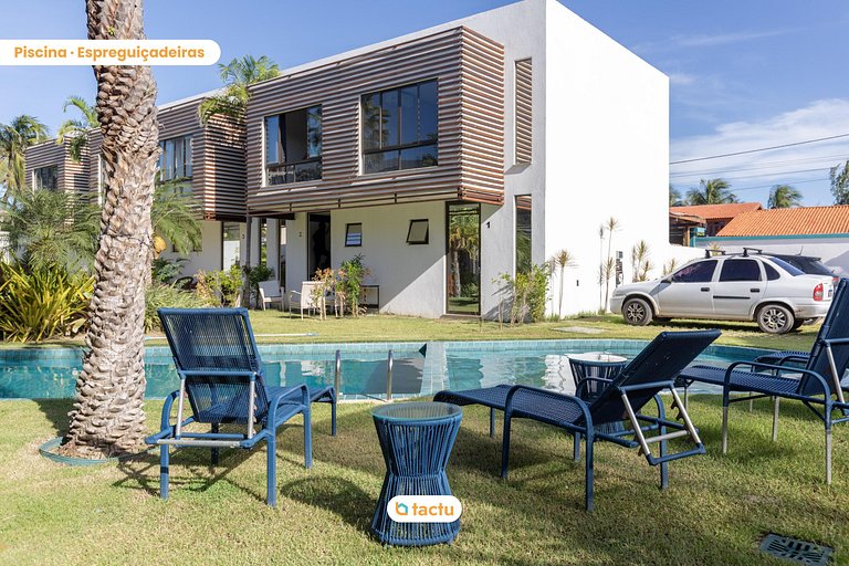 Duplex luxo em condomínio ao lado da praia