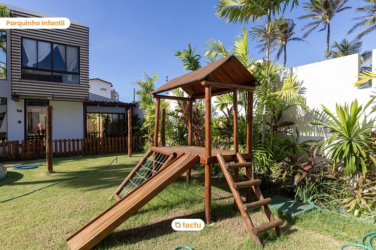 Duplex luxo em condomínio ao lado da praia