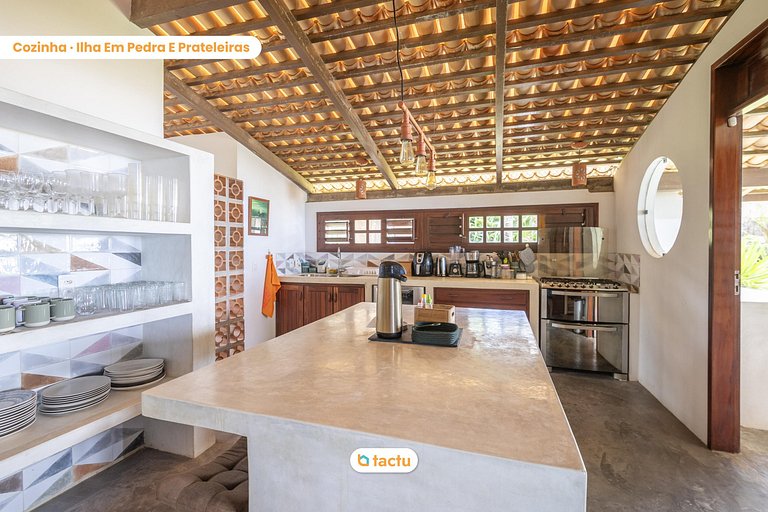 Vila Fatecha: Comfort and beachfront privacy