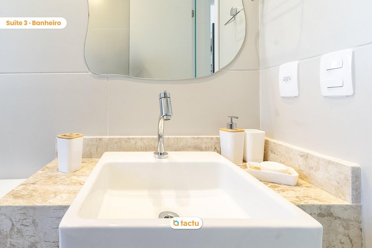 Casa Exclusiva no Azure Flecheiras com Vista para o Mar