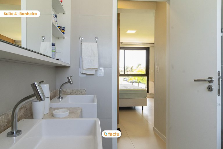 Casa Exclusiva no Azure Flecheiras com Vista para o Mar