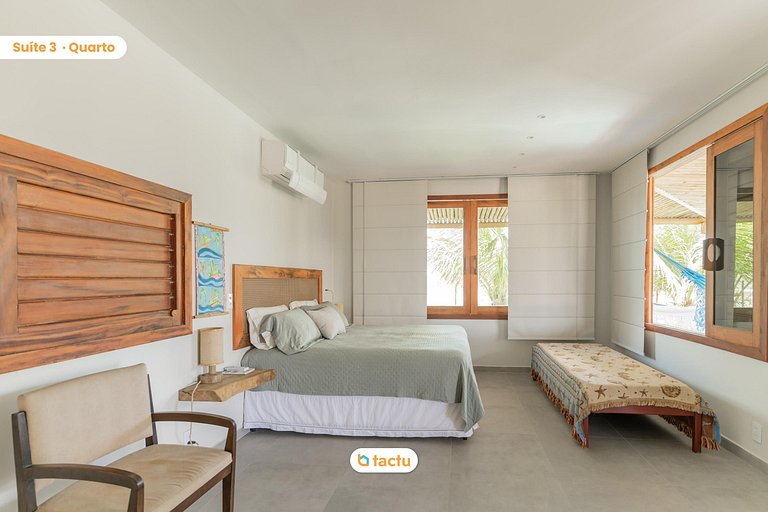 Modernity and comfort at Praia Canoé Condominium