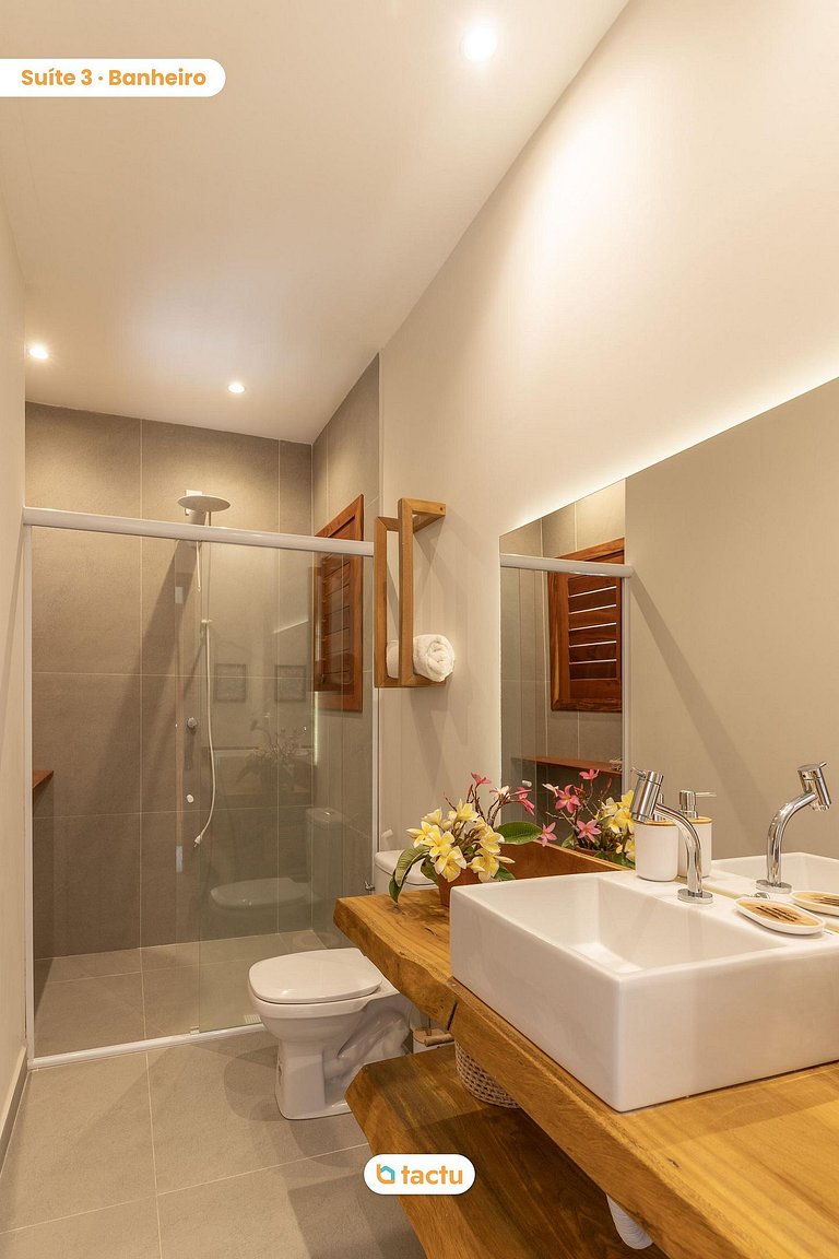 Modernidad y confort en el Condominio Praia Canoé