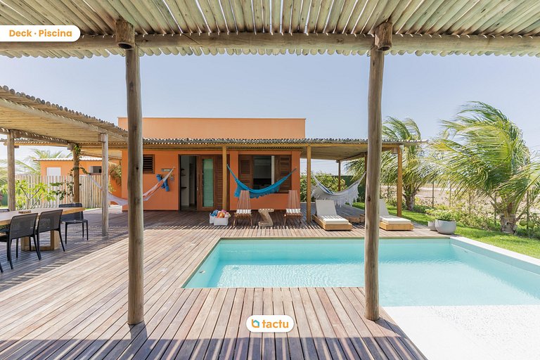 Modernity and comfort at Praia Canoé Condominium