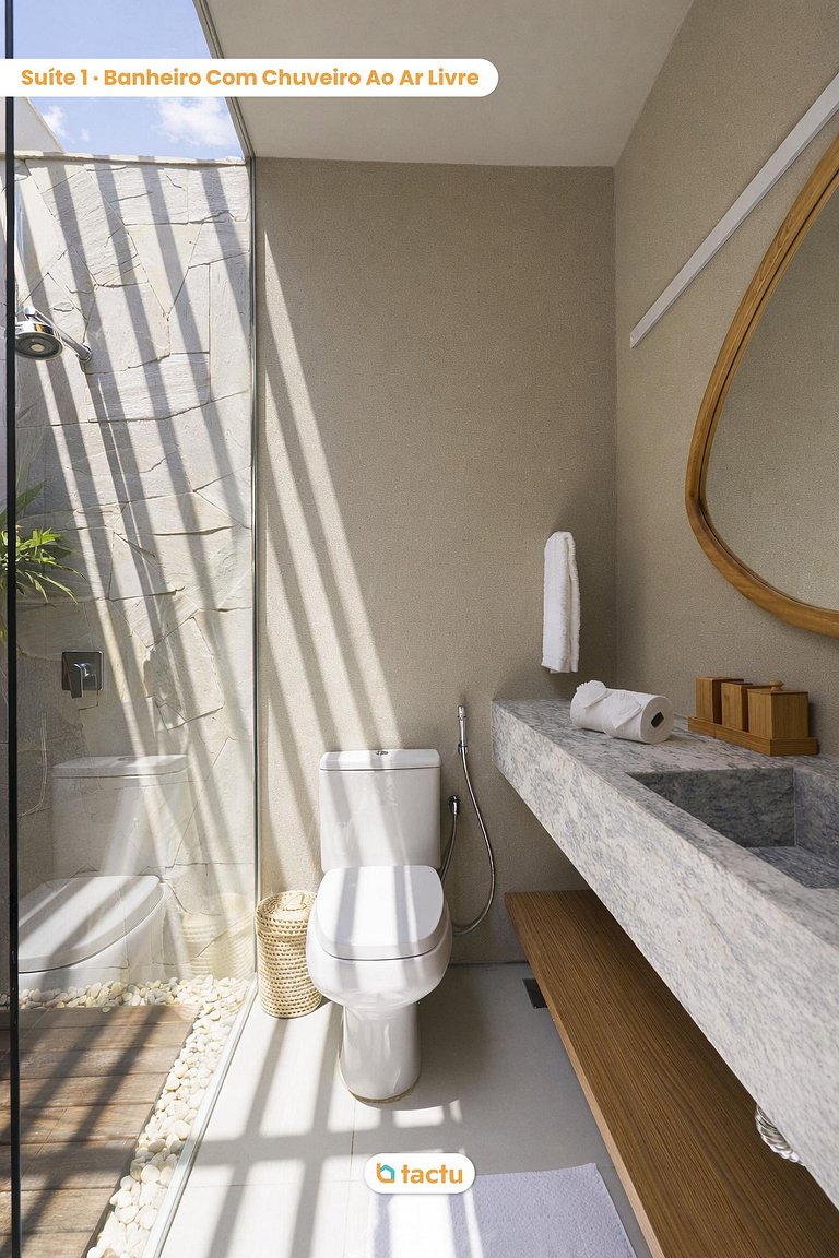 Refugio con piscina climatizada y juegos infantiles