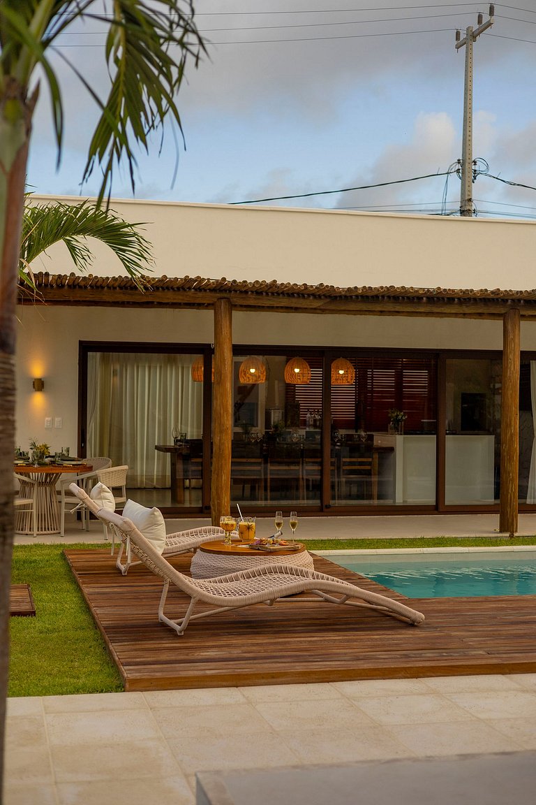 Vila Céu Azul com 8 suítes em Fortim