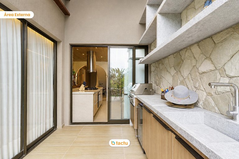 Casa Luxuosa em Flecheiras com piscina vista mar