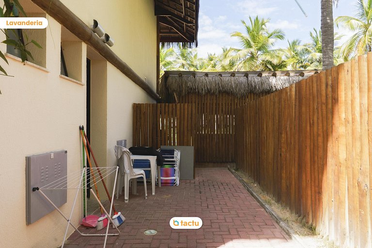 Casa con piscina y terraza en Fortim Villas