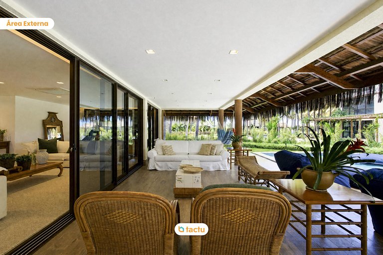 Casa con piscina y terraza en Fortim Villas